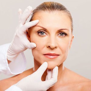 Comblement des rides à Lyon - Dr Corniglion